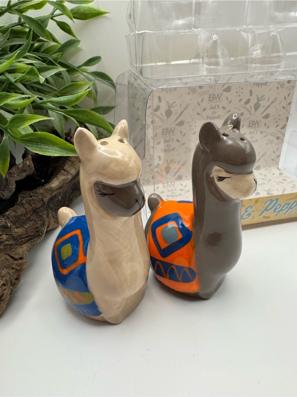 Boston Warehouse ceramic llama salt & pepper shakers, NWT.